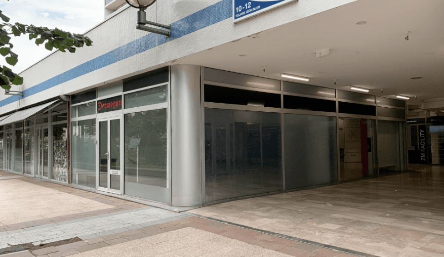 Transformation d'une cellule commerciale en bureaux